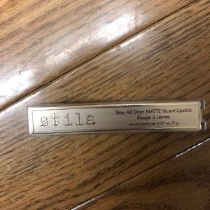 NEW Stila matteificent lipstick Soiree